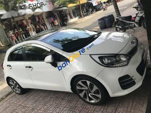 Bán Kia Rio sản xuất năm 2015, màu trắng, nhập khẩu