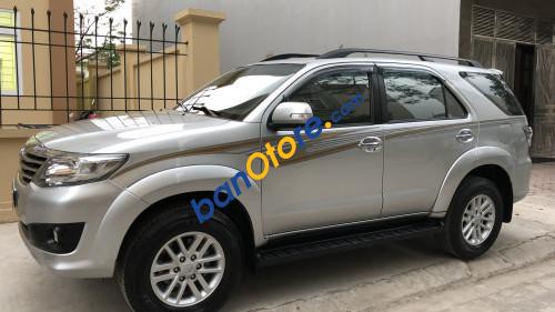 Bán Toyota Fortuner 2.7AT sản xuất 2012, màu bạc