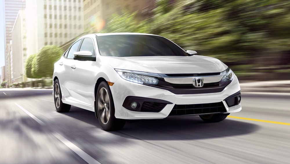 Honda Civic AT 2018 chạy mượt khắp xa lộ