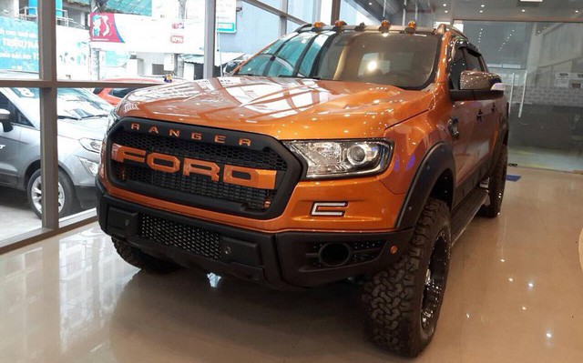 Khan hàng, khách mua xe Ford Ranger bị ép mua thêm phụ kiện 1