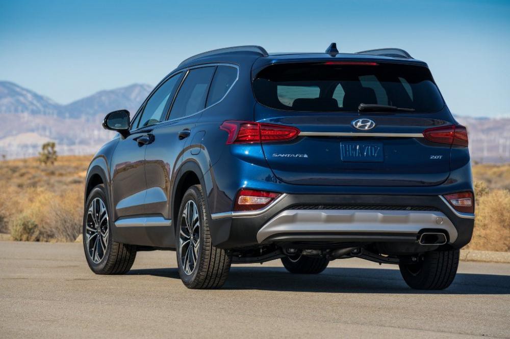 Đuôi xe Hyundai Santa Fe 2019 3