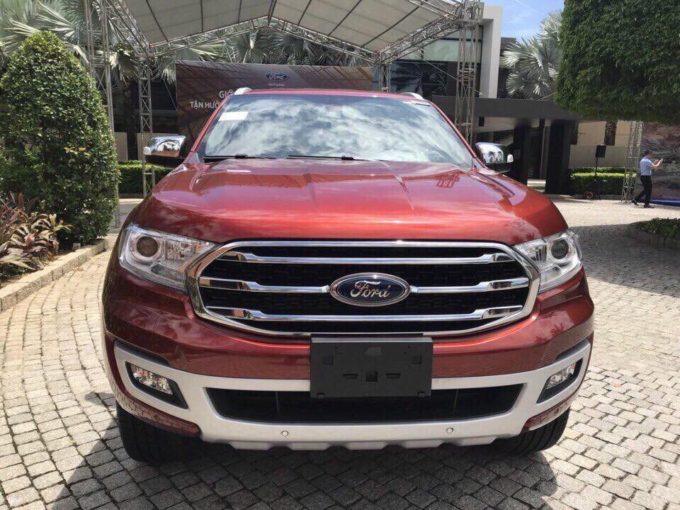 Đầu xe Ford Everest 2018 2