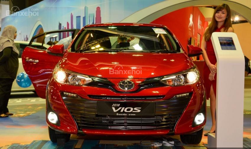 Đánh giá xe Toyota Vios 2018: Thiết kế đầu xe a1