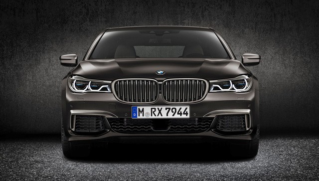 BMW M760Li xDrive 2