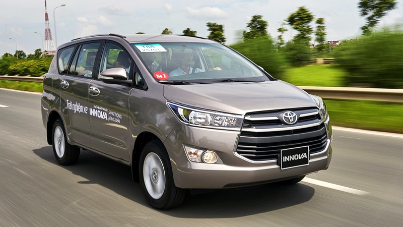 Toyota Innova 3