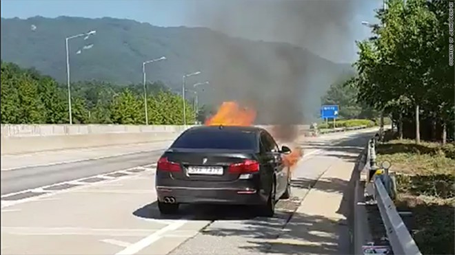 Xe BMW bị cấm chạy ở Hàn sau sự cố cháy động cơ hàng loạt 1