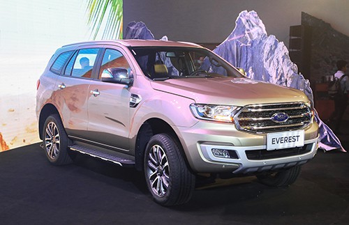 Ford Everest nhập khẩu từ Thái Lan 
