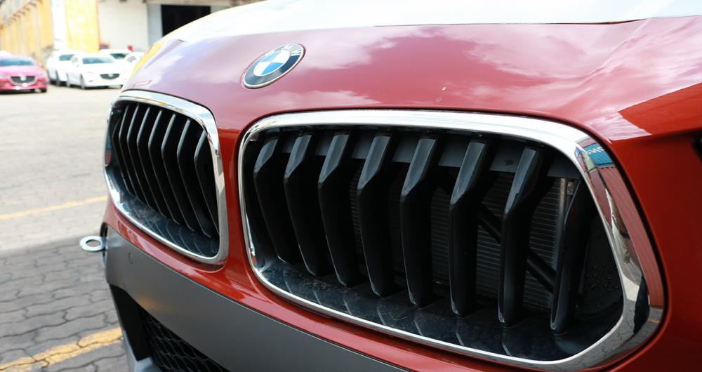 Lưới tản nhiệt quả thận úp ngược đầy táo bạo của BMW X2 4