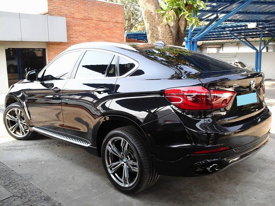 BMW X6 G 2015 - Bán xe BMW X6 đời 2015 máy dầu màu đen nhập Đức