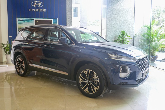 Hyundai Santa Fe 2019 lộ diện trước ngày ra mắt chính thức 1