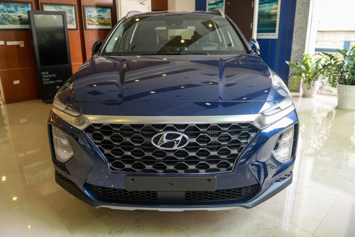 Đầu xe Hyundai Santa Fe 2019 3