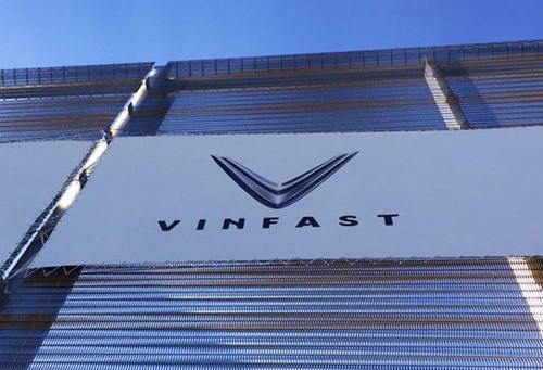 Logo VinFast đã lộ diện tại Paris Motor Show 2018 1