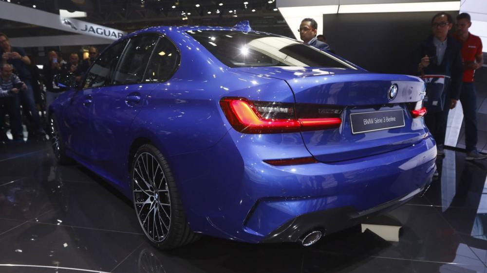 Đèn hậu xe BMW 3-Series 2019 9