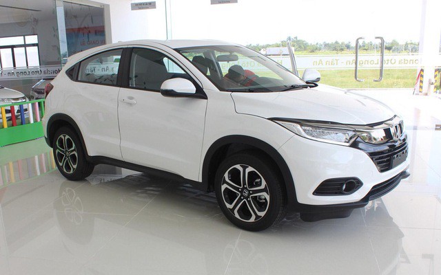 Honda HR-V 2018 đã có mặt tại đại lý, bán đúng giá niêm yết và tặng kèm phụ kiện 1