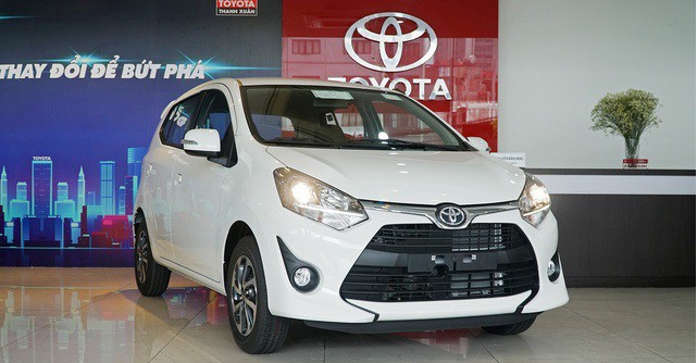 Mới ra mắt, Toyota Wigo đã vượt Kia Morning về doanh số và bám đuổi Grand i10 2