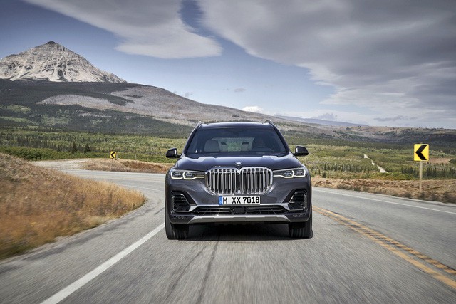 Đầu xe BMW X7 2019 2