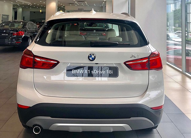 Đuôi xe BMW X1