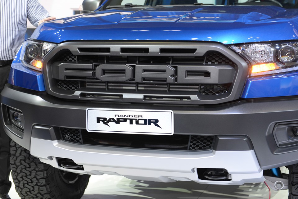 Lưới tản nhiệt Ford Ranger Raptor