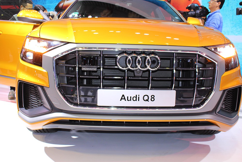 Lưới tản nhiệt Audi Q8