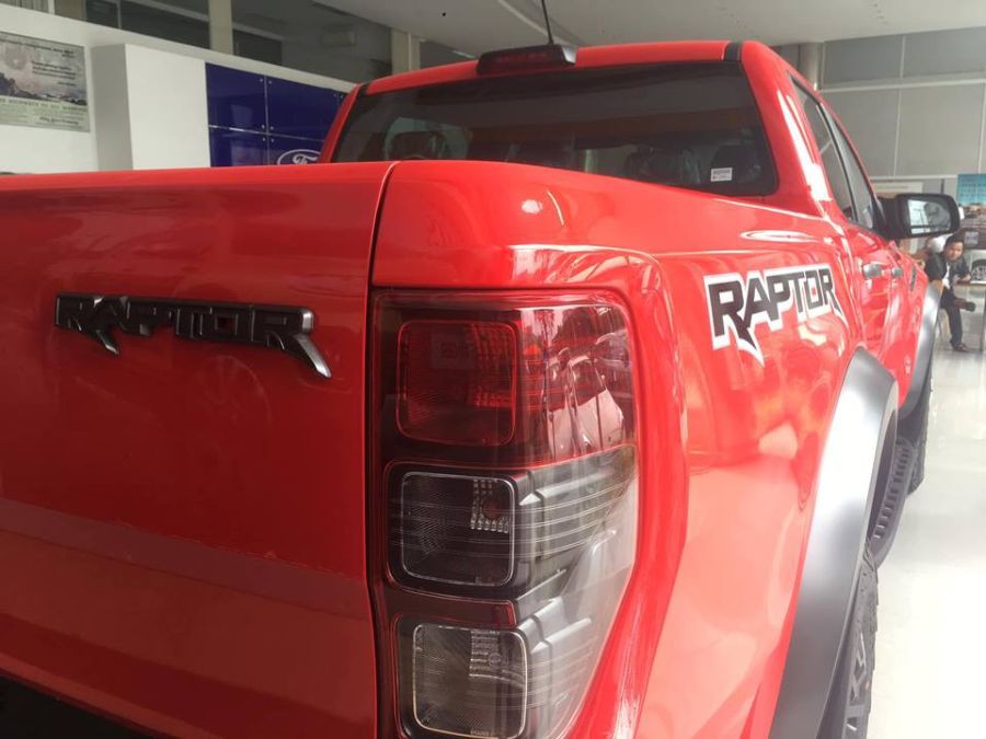 Đèn hậu Ford Ranger Raptor 2018