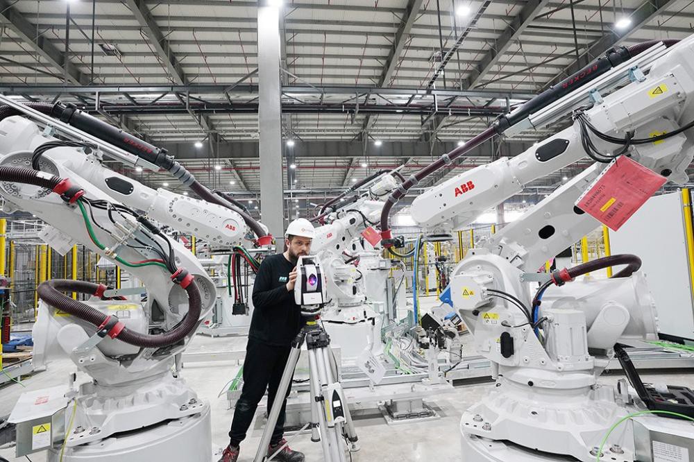 Bộ đôi xe VinFast sẽ đi vào sản xuất từ tháng 3/2019 tại “nhà máy robot” 3