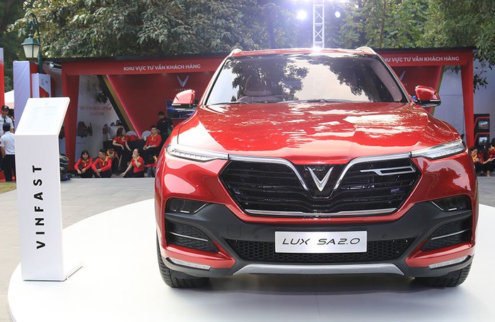 Đầu xe VinFast LUX SA2.0 7