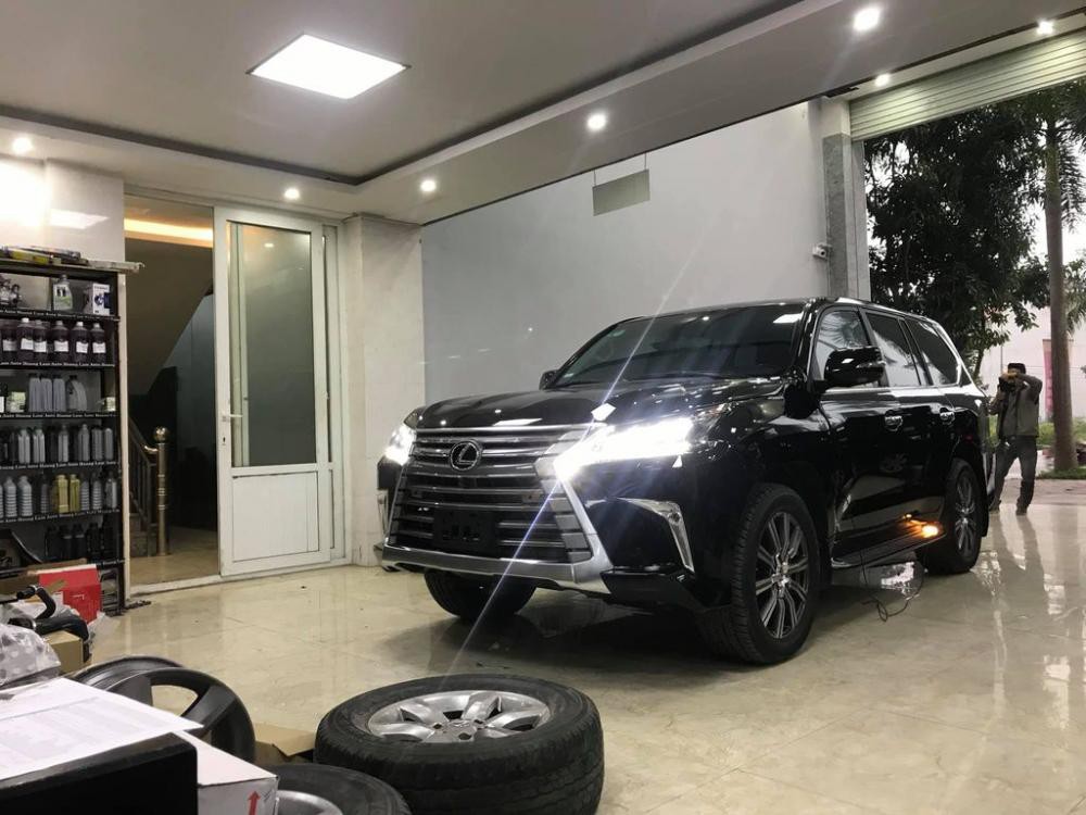 Lexus LX570 độ đèn LED