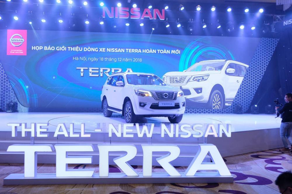 Nissan Terra 2019 có giá lăn bánh là bao nhiêu?3...