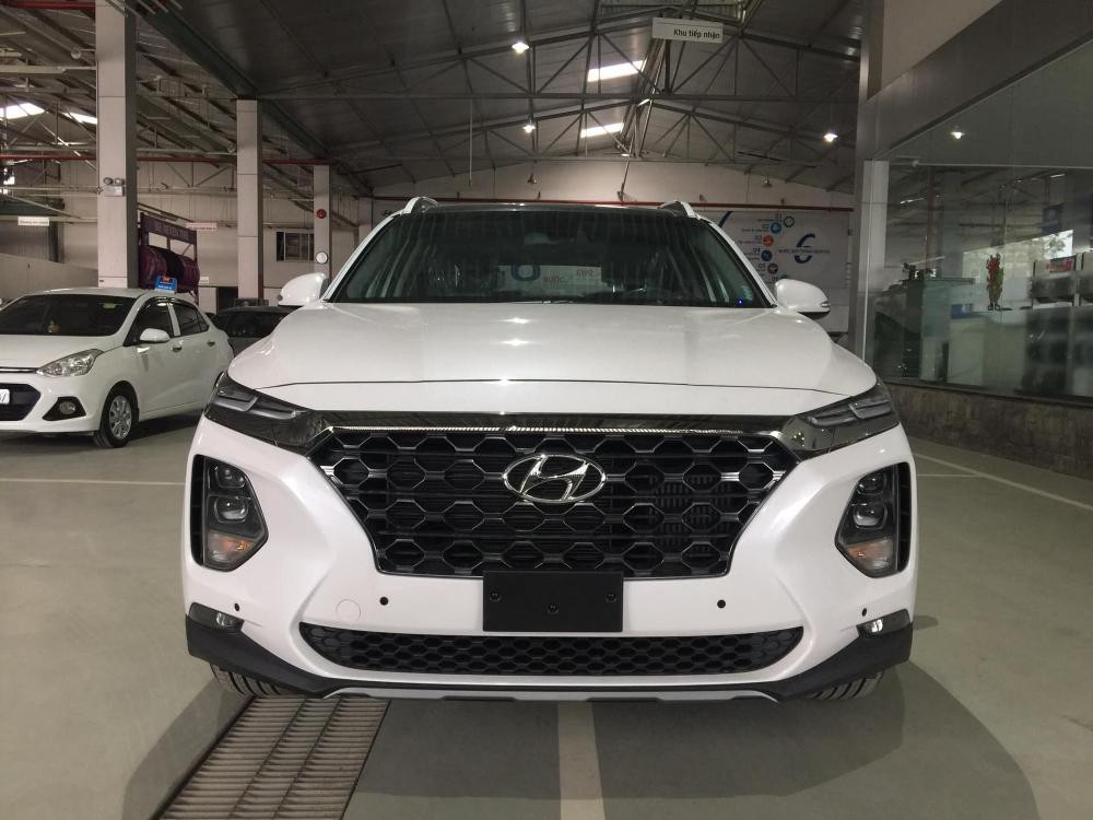 Đầu xe Hyundai Santa Fe 2019