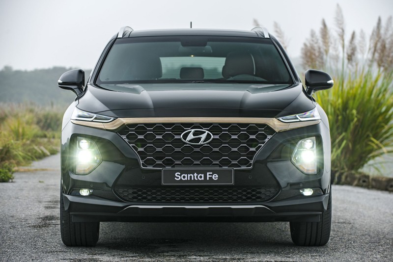 Đầu xe Hyundai Santa Fe 2019 