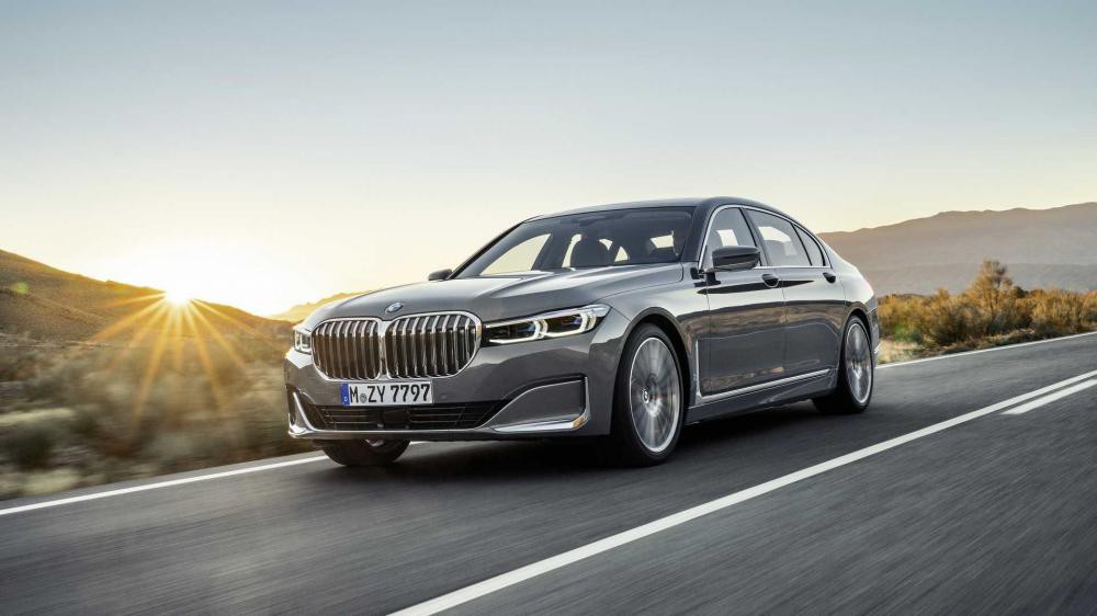 Đầu xe BMW 7-Series