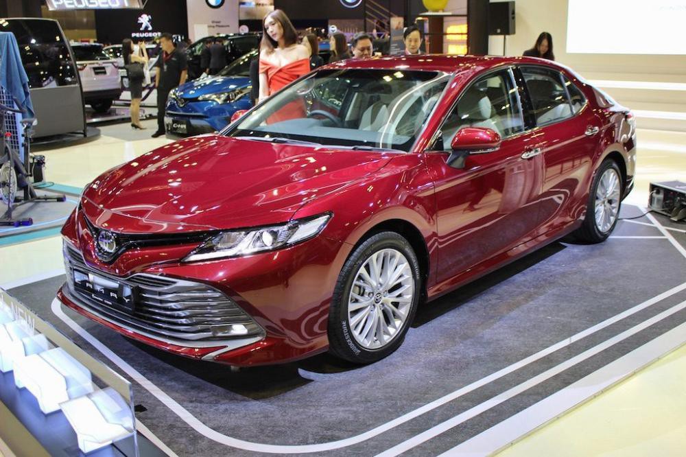 Đầu xe Camry 2019