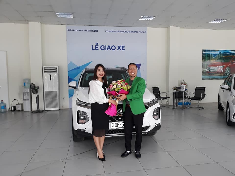 Danh hài Vượng "râu" trong lễ giao xe Hyundai Santa Fe 2019 3