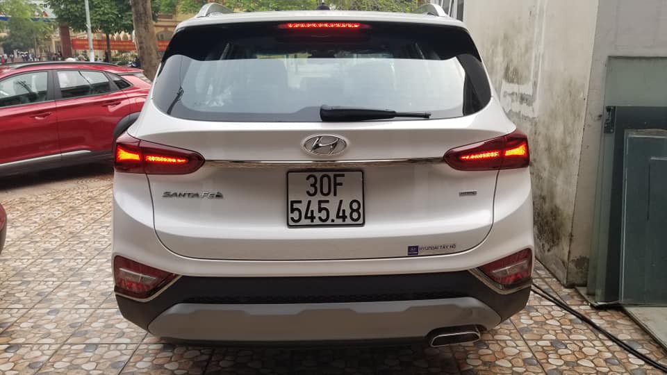 Đuôi xe Santa Fe 2019