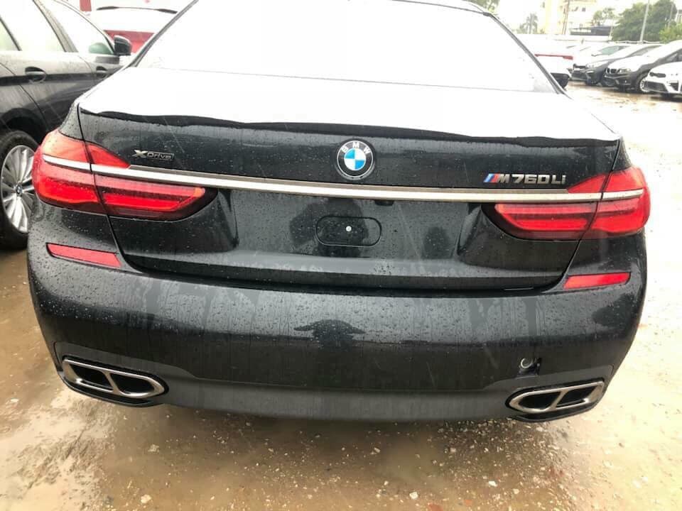 Đuôi xe M760Li xDrive