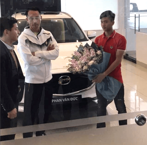 Tiền vệ Phan Văn Đức tậu Mazda CX-5 tiền tỷ sau một năm thăng hoa cùng đội tuyển Việt Nam 2
