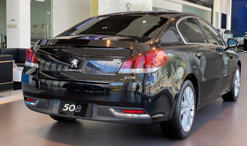 Đuôi xe 508 