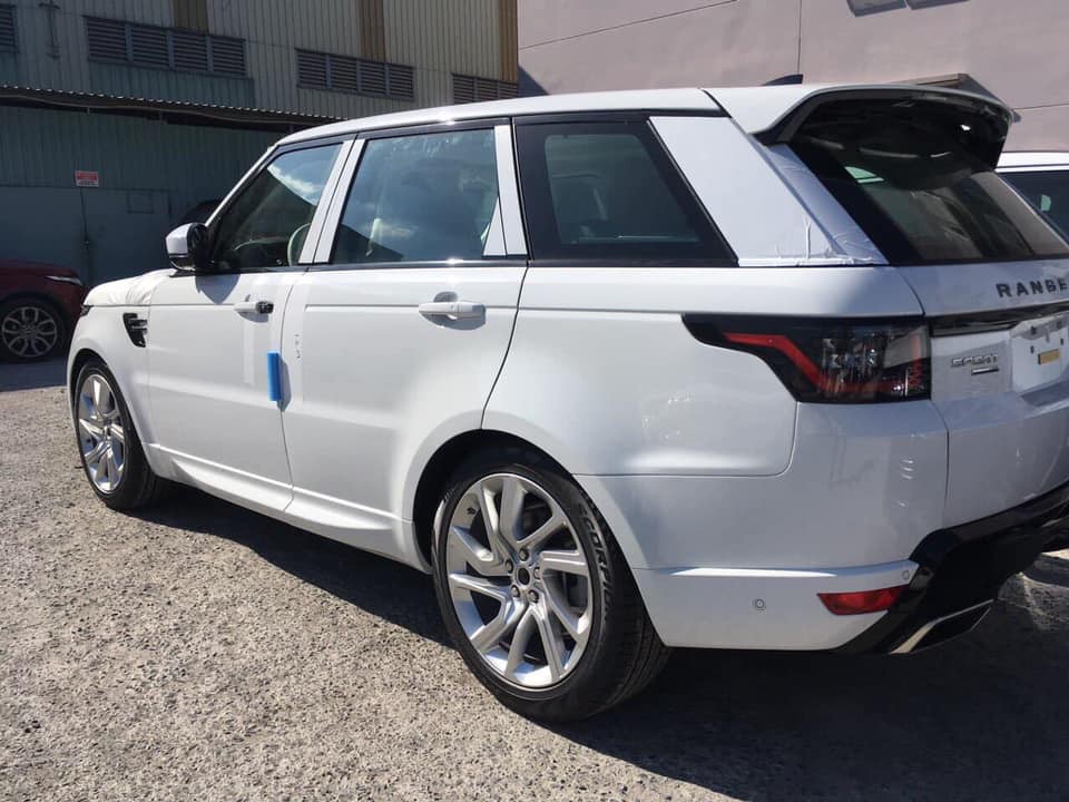 Đuôi xe Range Rover Sport