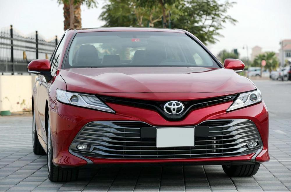 Toyota Camry 2019