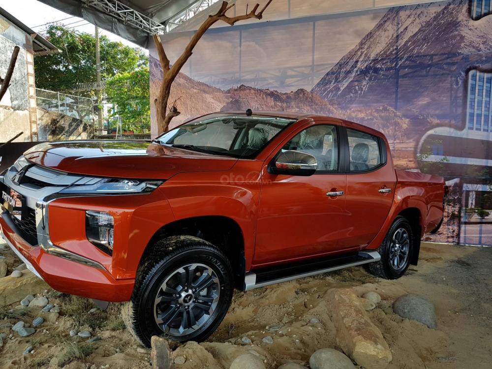 Xem thông số kỹ thuật của Mitsubishi Triton 2019 dành cho khách Việt a1