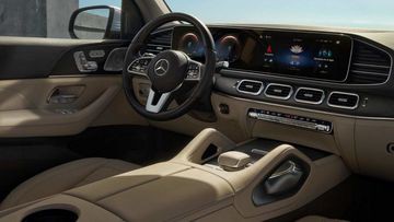 Mercedes GLS 2020 vén màn, cạnh tranh trực tiếp với BMW X7 đf