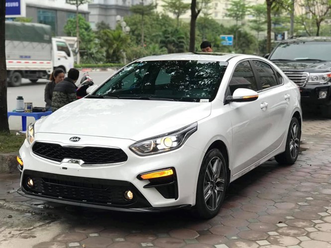 Kia Cerato đã qua sử dụng được chào bán đắt hơn giá xe mới tại Việt Nam 1