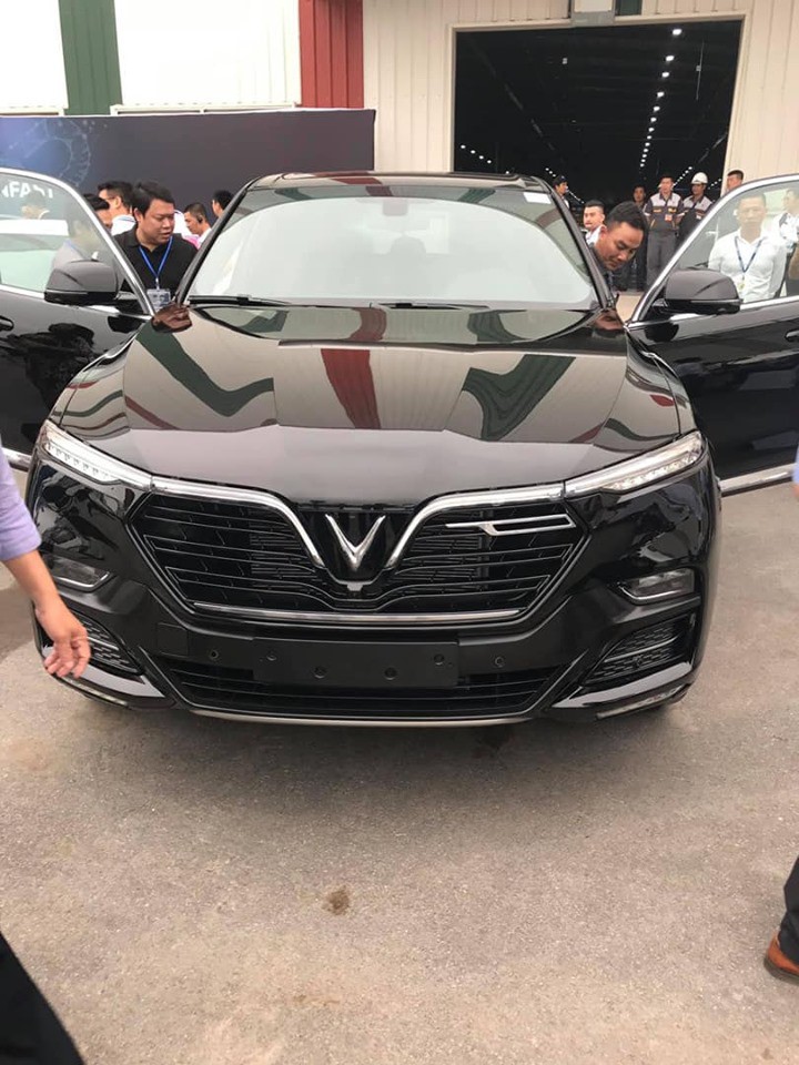 Đầu xe LUX V8