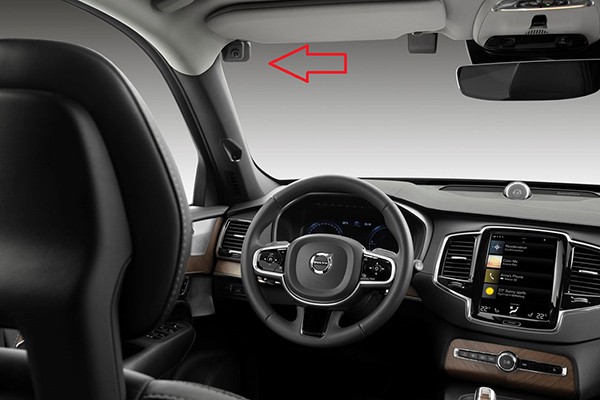 Camera và cảm biến được Volvo lắp đặt để theo dõi và phân tích hành vi của tài xế