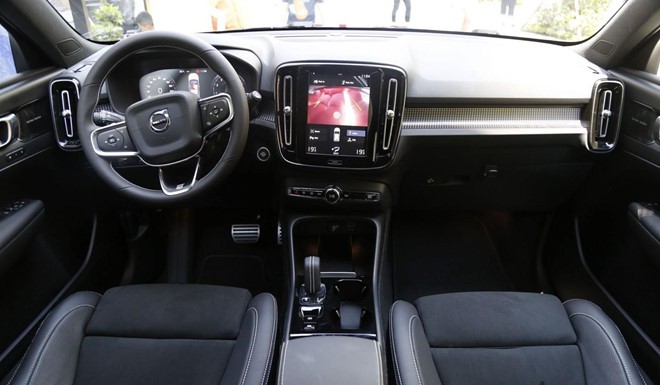 Volvo XC40 được trang bị hệ thống nội thất hiện đại