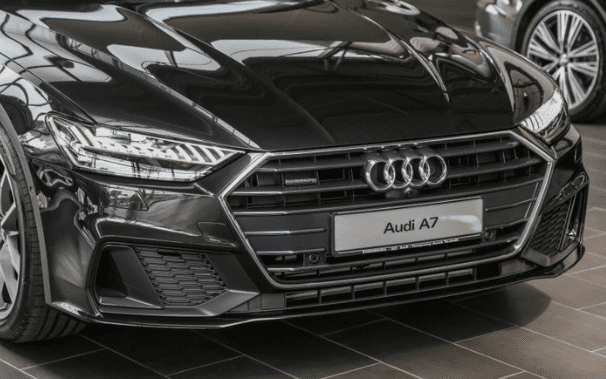 Audi A7 Sportback có thiết kế lưới tản nhiệt hình thang kết hợp đèn pha LED Matrix