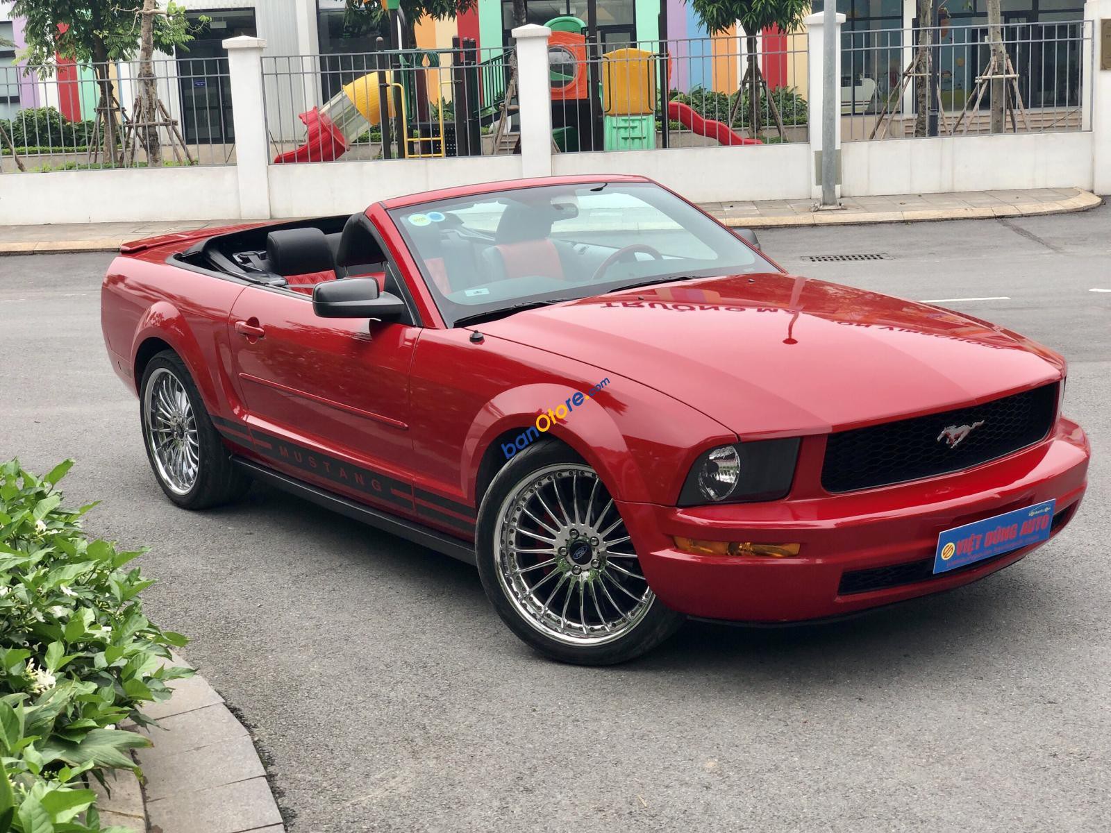 Cần bán xe Ford Mustang 4.0 V6 sản xuất năm 2008, màu đỏ, nhập khẩu
