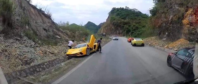 Lamborghini Aventador S gặp nạn trong hành trình Car Passion 2019 1