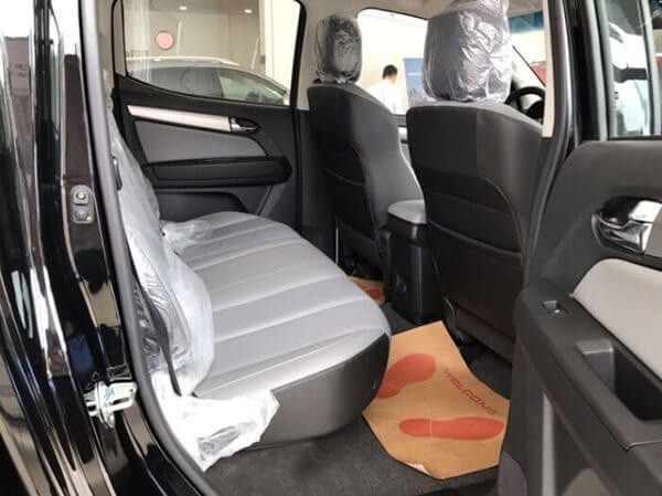 Nội thất được trang bị nhiêu công nghệ hiện đại của Chevrolet Colorado 2019 - 2