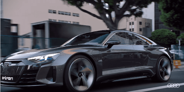 Audi e-tron GT sánh vai cùng Spiderman trong một đoạn teaser